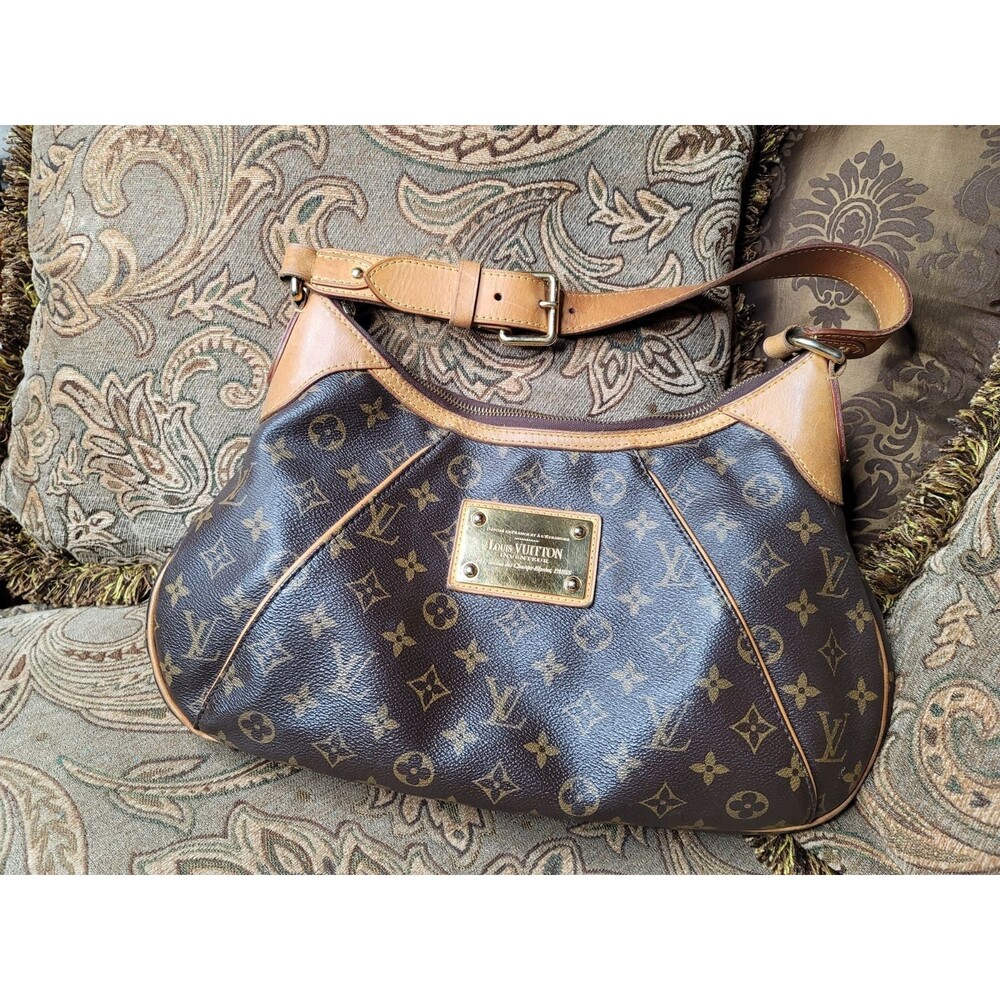 Louis Vuitton monogram canvas Thames GM bag
